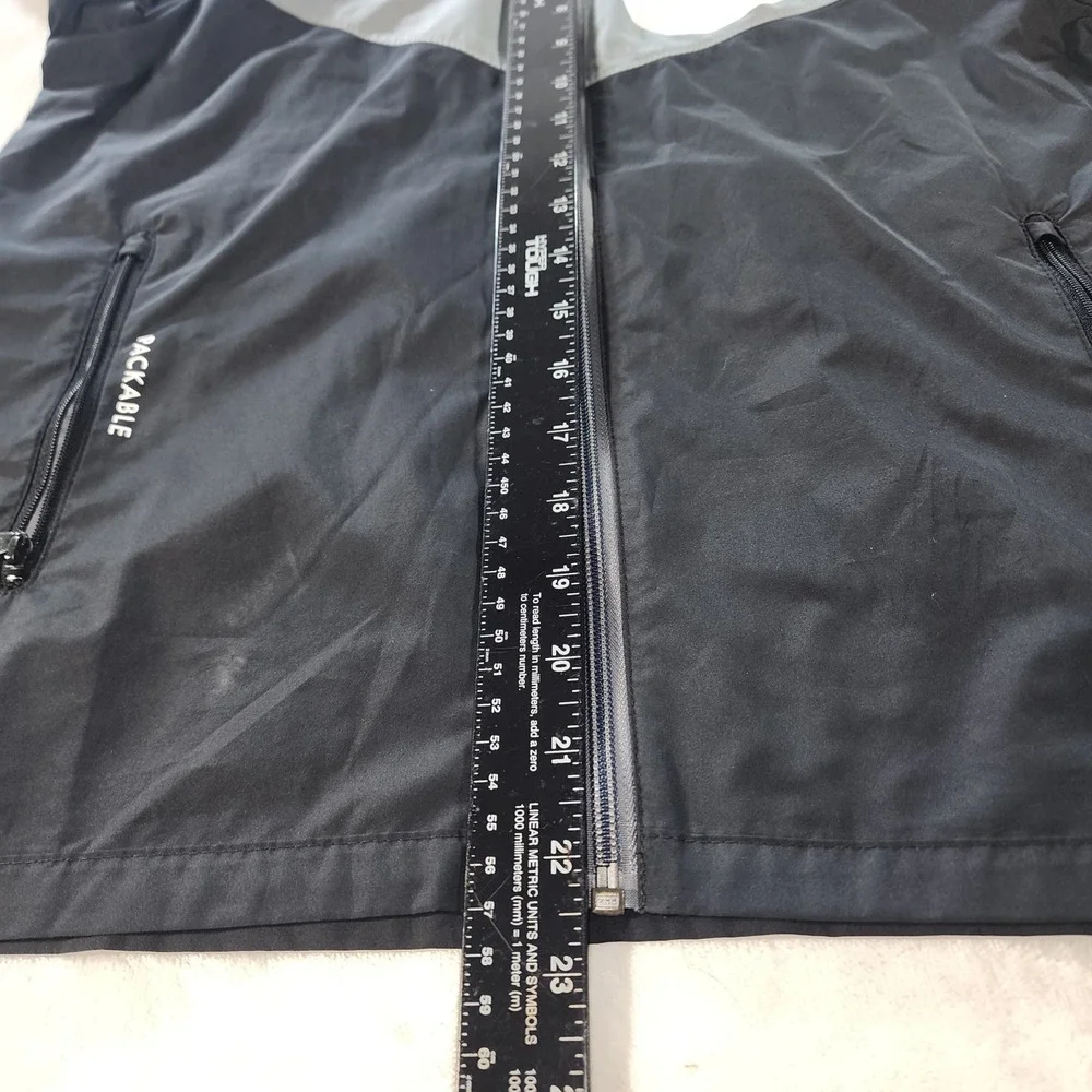 Nike Boys Windrunner Windbreaker Jacket Black Grey Packable Hooded Youth Medium